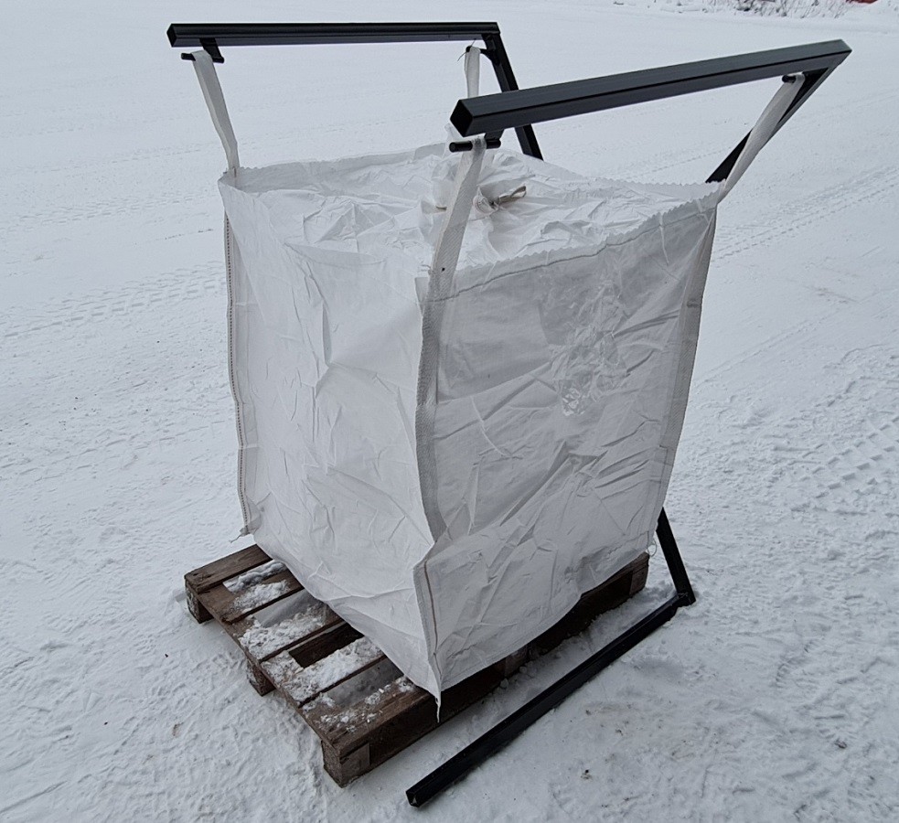 SÄKKI SUOJAPEITOLLA 1m3