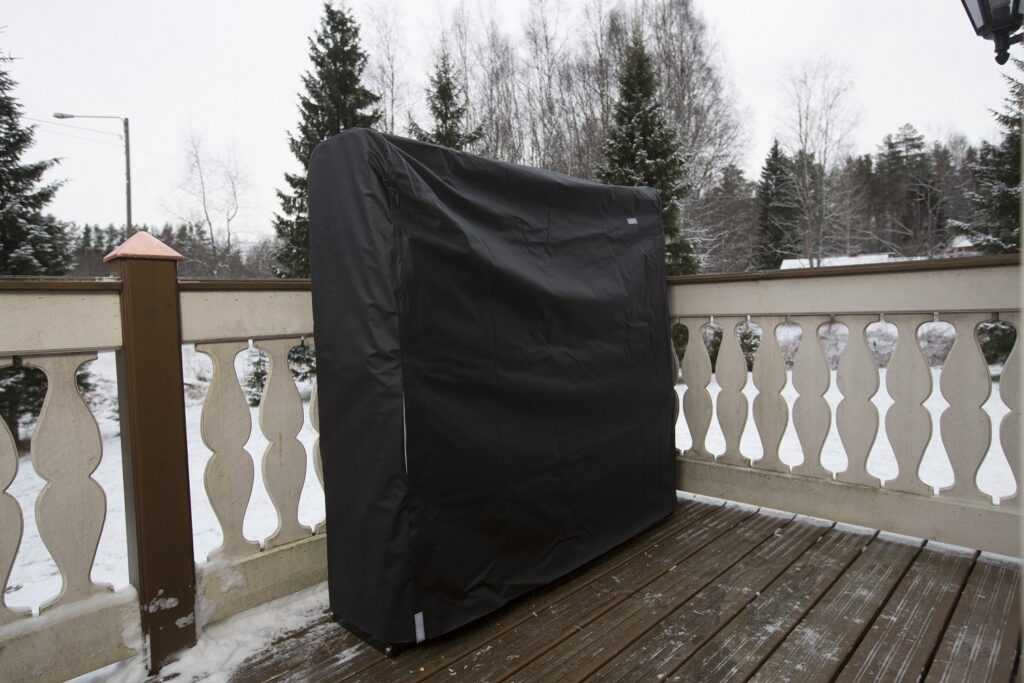 SÄÄDETTÄVÄN KLAPITELINEEN SUOJAPEITE