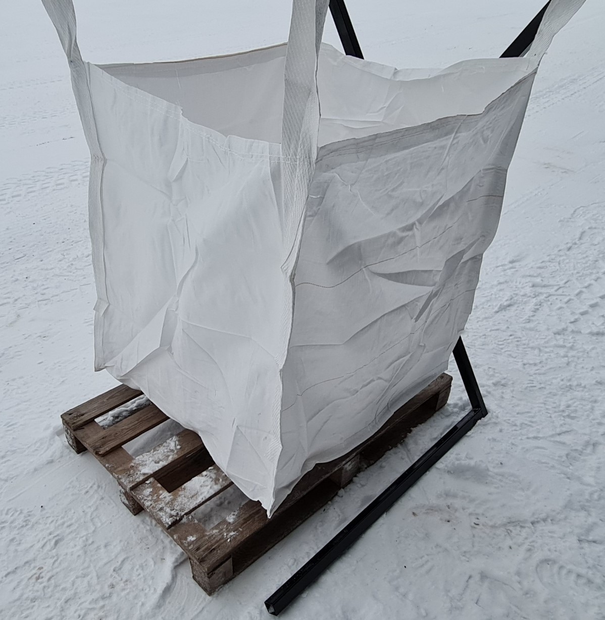 UMPISÄKKI POLTTOPUULLE 1m3
