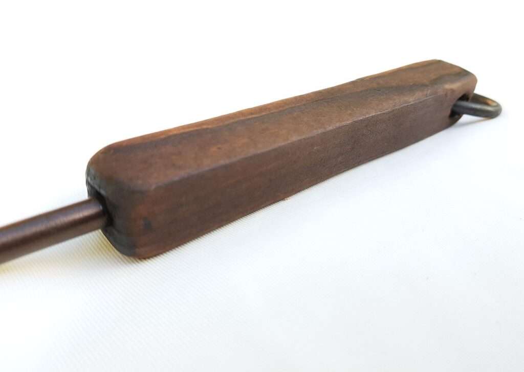 TAKKAHARJA PUUVARRELLA 60CM
