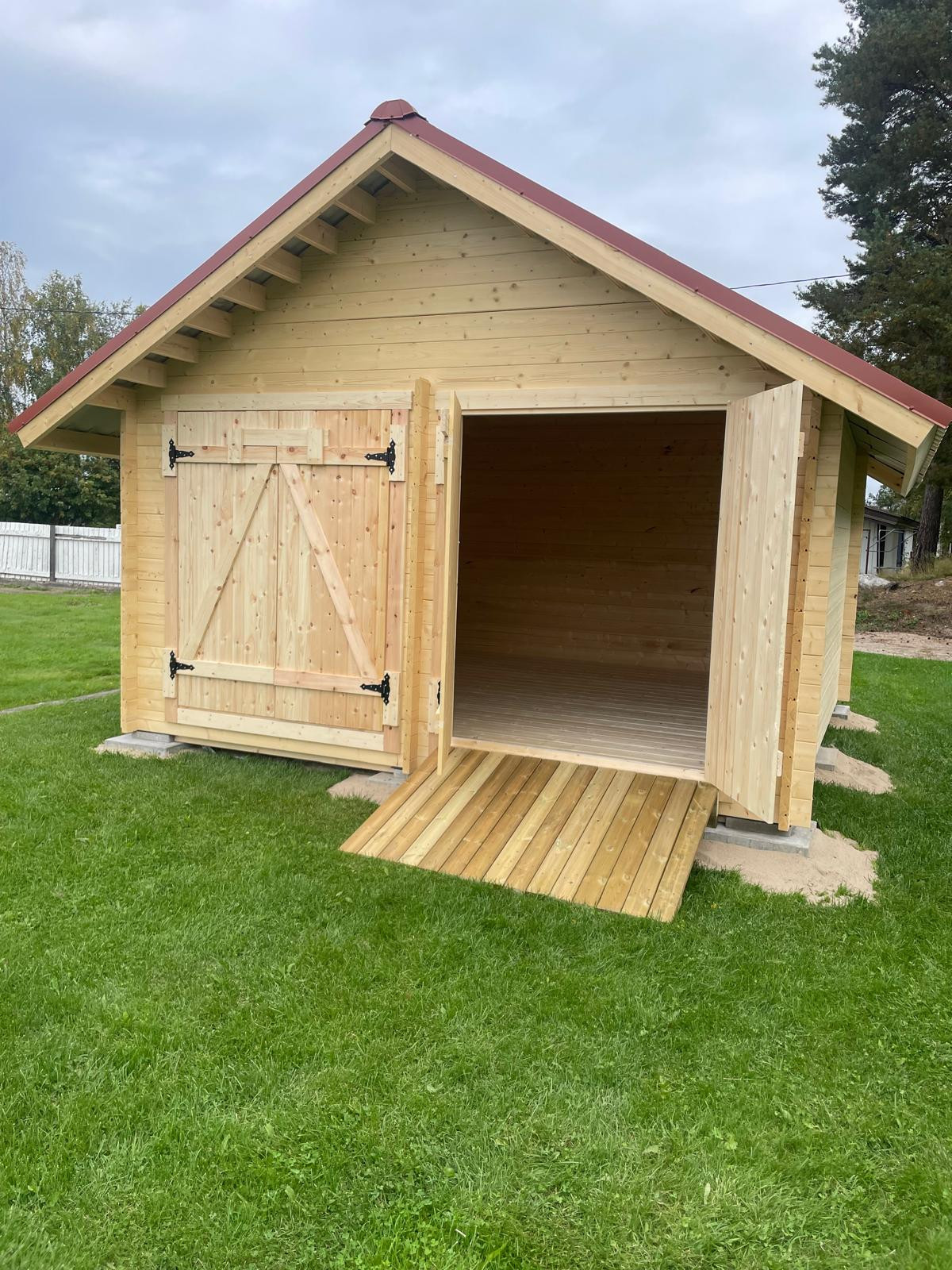 LP GARDEN S-L (16,4 M²) SUORASEINÄINEN PIHAVARASTO